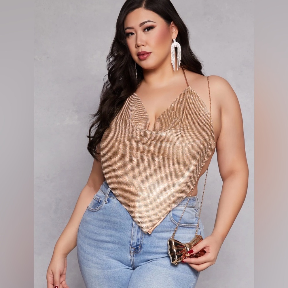 Backless chain top
